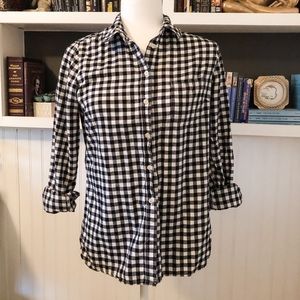 🐝 Banana Republic Gingham/Checked Button Down Top